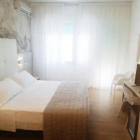 Splendid Hotel 3*