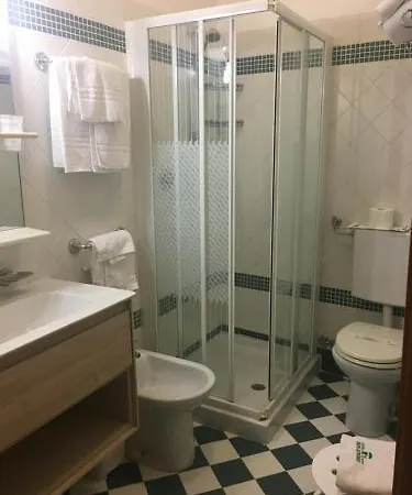 Splendid מלון קאורלה