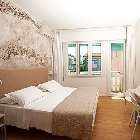 Splendid Hotel 3*